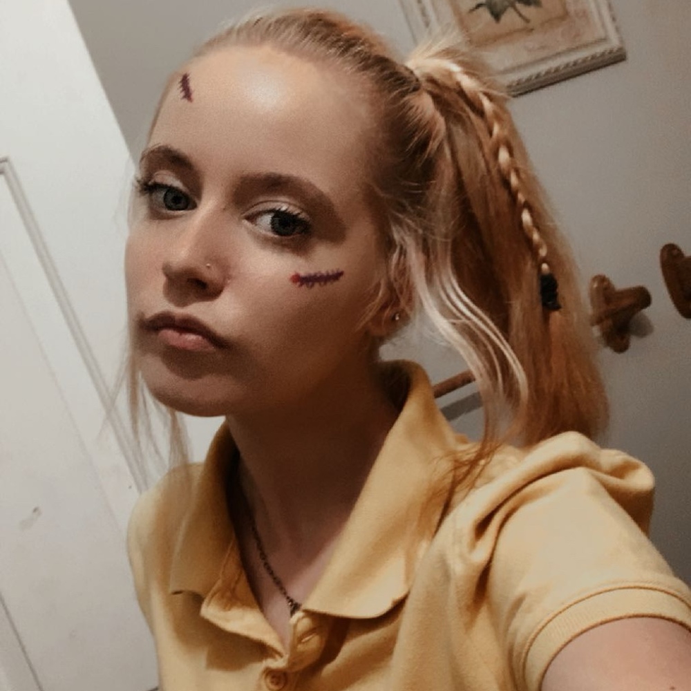 Meet your Posher, Rebecca